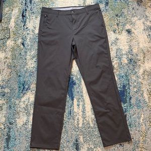 Mens Weatherproof Vintage Gray Khaki Pants. Size 36/32. Great condition.